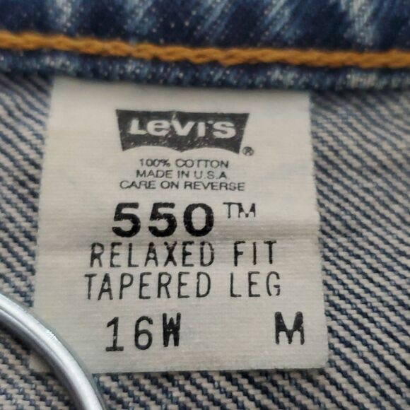 Levi's 550 Cut-Off Denim Shorts DIY Studded - Picture 7 of 9